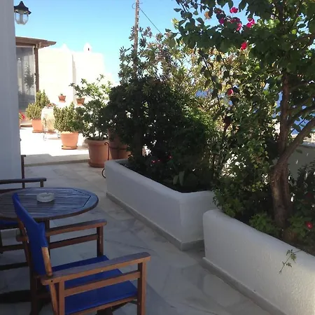 Pelagos Hotel 2*
